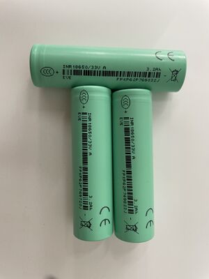 Giá tốt. Giá gốc nhà máy pin INR 18650 33V 3200mAh pin Lithium Ion 10A xả trực tuyến