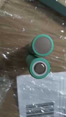 İyi bir fiyat. EVE INR21700/50PL 5000mAh 50A Yüksek İndirimli Elektrik Araçları ve Endüstriyel Uygulamalar için Tablesless Lityum-Ion Cell çevrimiçi